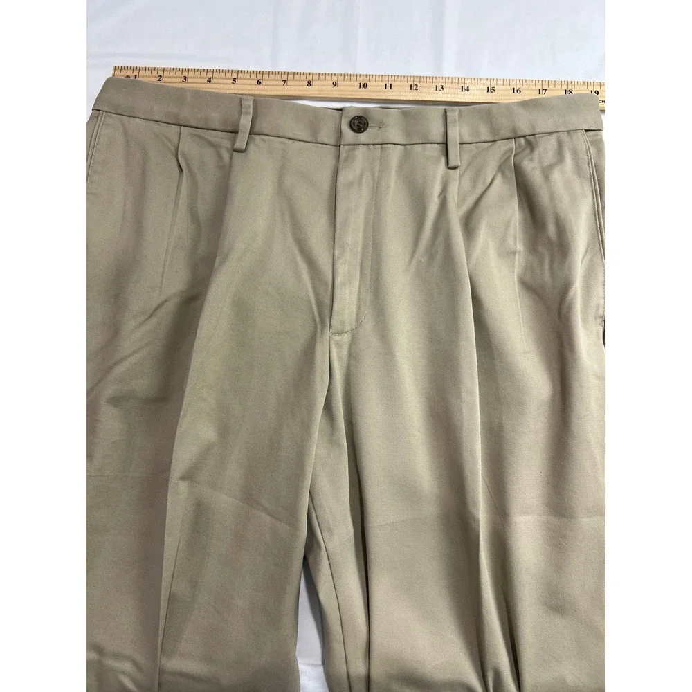 Dockers Comfort Khaki Mens 36x34 Tan Relaxed Fit Pleated Stretch Chino Pants D13